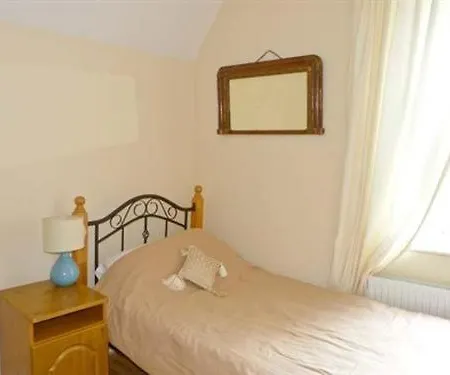 بيت للعطل The Gardener's Ballymote